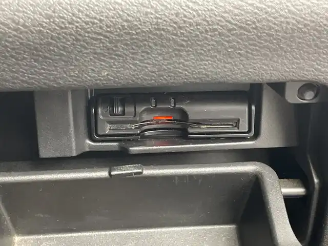 日産 セレナ ハイウェイスター G 群馬県 2016(平28)年 13.5万km マルーンレッド 2トーン 雹害　純正９型ナビ　純正１０型後席モニター　全周囲カメラ　衝突被害軽減ブレーキ　両側電動スライドドア　クルーズコントロール　パーキングアシスト　アイドリングストップ　スマートキー　ＬＥＤ　ＥＴＣ　禁煙