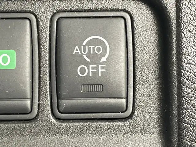 日産 セレナ ハイウェイスター G 群馬県 2016(平28)年 13.5万km マルーンレッド 2トーン 雹害　純正９型ナビ　純正１０型後席モニター　全周囲カメラ　衝突被害軽減ブレーキ　両側電動スライドドア　クルーズコントロール　パーキングアシスト　アイドリングストップ　スマートキー　ＬＥＤ　ＥＴＣ　禁煙