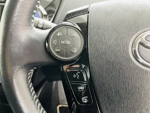 トヨタ プリウス α S チューンブラック Ⅱ 福島県 2017(平29)年 7.7万km アティチュードブラックマイカ 横滑り防止/純正8インチメモリナビ/・バックカメラ/・フルセグ/・ビルトインETC2.0/・USB/・HDMI/・SD/・CD/DVD/・Bluetooth/・ステアリングスイッチ/シートヒーター/LEDヘッドライト/・オートライト/・フォグランプ/純正フロアマット/スマートキー /・プッシュスタート