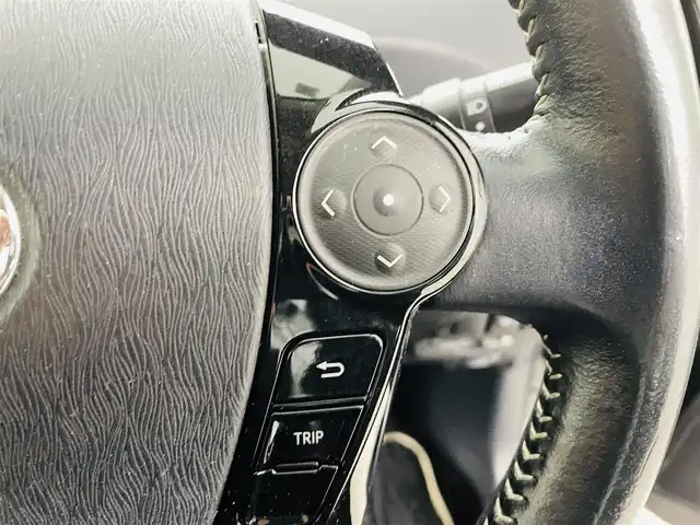 トヨタ プリウス α S チューンブラック Ⅱ 福島県 2017(平29)年 7.7万km アティチュードブラックマイカ 横滑り防止/純正8インチメモリナビ/・バックカメラ/・フルセグ/・ビルトインETC2.0/・USB/・HDMI/・SD/・CD/DVD/・Bluetooth/・ステアリングスイッチ/シートヒーター/LEDヘッドライト/・オートライト/・フォグランプ/純正フロアマット/スマートキー /・プッシュスタート