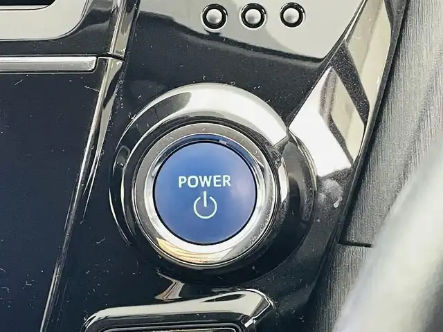 トヨタ プリウス α S チューンブラック Ⅱ 福島県 2017(平29)年 7.7万km アティチュードブラックマイカ 横滑り防止/純正8インチメモリナビ/・バックカメラ/・フルセグ/・ビルトインETC2.0/・USB/・HDMI/・SD/・CD/DVD/・Bluetooth/・ステアリングスイッチ/シートヒーター/LEDヘッドライト/・オートライト/・フォグランプ/純正フロアマット/スマートキー /・プッシュスタート