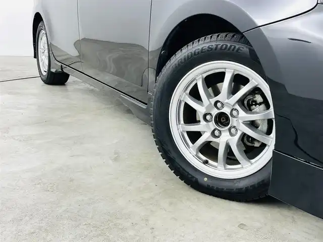 トヨタ プリウス α S チューンブラック Ⅱ 福島県 2017(平29)年 7.7万km アティチュードブラックマイカ 横滑り防止/純正8インチメモリナビ/・バックカメラ/・フルセグ/・ビルトインETC2.0/・USB/・HDMI/・SD/・CD/DVD/・Bluetooth/・ステアリングスイッチ/シートヒーター/LEDヘッドライト/・オートライト/・フォグランプ/純正フロアマット/スマートキー /・プッシュスタート