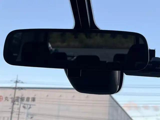 日産 セレナ ハイウェイスター Vセレクション 岡山県 2017(平29)年 8.7万km ダイヤモンドブラック 登録時走行距離87688Km/純正９インチナビ/フルセグTV（AM.FM.CD.DVD.BT.TV）/純正フリップダウンモニター/アラウンドビューモニター/パーキングアシスト/ビルトインETC/純正ドライブレコーダー/両側パワースライドドア/ハンドフリーオートスライドドア/エマージェンシーブレーキ/横滑り防止装置/クルーズコントロール/I-STOP/インテリジェントキー/LEDヘッドライト/オートライト/横南防止装置/純正15インチAW