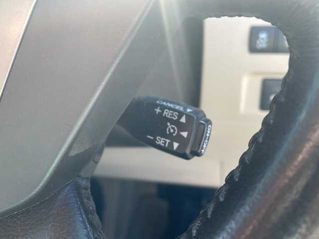 トヨタ アルファード 240G 岩手県 2012(平24)年 9.6万km ブラック 4WD/純正HDDナビ（CD/DVD//SD/ラジオ/Bluetooth）/純正フリップダウンモニター/フルセグテレビ /バックカメラ/両側パワースライドドア/パワーバックドア/クルーズコントロール/ビルトインETC/前席パワーシート/助手席/2列目オットマン/ステアリングスイッチ/スマートキー/プッシュスタート/コーナーセンサー/横滑り防止機能/HIDヘッドライト/オートライト/フォグランプ/電動格納ミラー/ウィンカーミラー/ドアバイザー/取説＆保証書