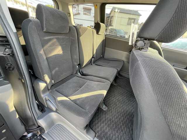 トヨタ ノア X スマートエディション 愛知県 2009(平21)年 13.3万km グレーメタリック HDDナビ/（AM/FM/CD/DVD)/フルセグTV/社外後席モニター/ETC/ドライブレコーダー/プッシュスタート/両側パワースライドドア/スマートキー/ドアバイザー/フロアマット