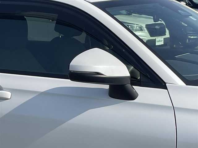 ホンダ ヴェゼル G 山形県 2022(令4)年 3.1万km プラチナホワイトパール レーンキープアシスト/コーナーセンサー/ダウンヒルアシスト/衝突被害軽減/横滑り防止装置/アダプティブクルーズコントロール/USB/オートライト/アイドリングストップ/純正フロアマット/純正アルミホイール/LEDヘッドライト/ETC