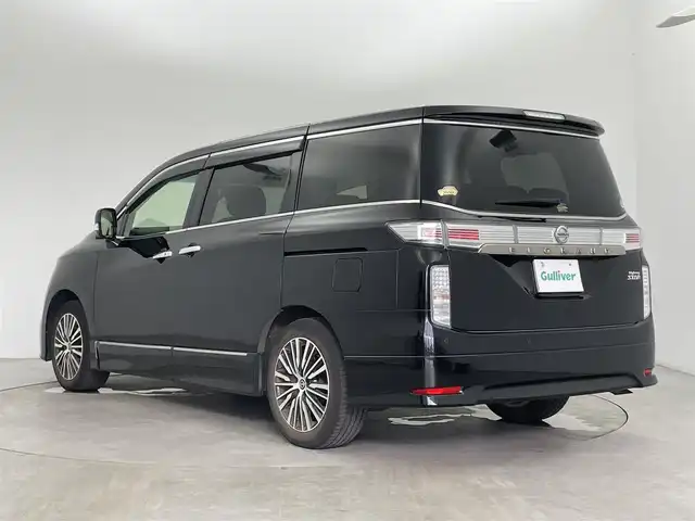 日産 エルグランド 250ハイウェイスターS 富山県 2021(令3)年 4.1万km メテオフレークブラックパール 純正１０インチナビ/（CD/DVD/AM/FM/フルセグテレビ/Bluetooth）/バックカメラ/全方位カメラ/純正フリップダウンモニター/レーダークルーズコントロール/パワーバックドア/両側パワースライドドア/純正ドライブレコーダー/コーナーセンサー/ＥＴＣ/オットマン/衝突被害軽減システム/横滑り防止システム/USB端子/純正アルミホイール/純正フロアマット/純正ドアバイザー/スマートキー×2