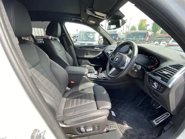 ＢＭＷ Ｘ３ M40d 福岡県 2021(令3)年 3.3万km アルピンホワイトⅢ ・パノラマスライディングルーフ/・アクティブクルーズコントロール/・純正ＨＤＤナビ／ＵＳＢ／ＢＴ/・全方位カメラ/・黒革シート／シートヒーター/・ドライブレコーダー/・ＥＴＣ/・純正２１ＡＷ/・保証書/・取扱説明書