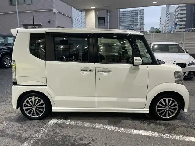 ホンダ Ｎ ＢＯＸ カスタム ターボ SSパッケージ 神奈川県 2014(平26)年 10万km プレミアムホワイトパール クルーズコントロール/ETC/パドルシフト/メモリナビ/Bluetooth接続/CD、DVD再生機能付き/ECONスイッチ/チップアップシート/両側パワースライドドア/フォグランプ/電動格納ミラー/ドアバイザー