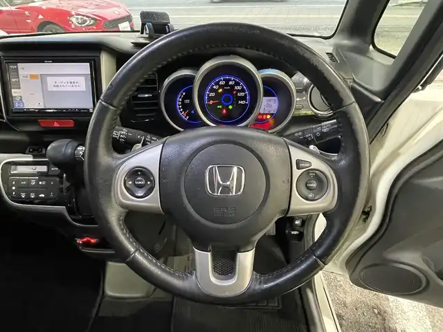 ホンダ Ｎ ＢＯＸ カスタム ターボ SSパッケージ 神奈川県 2014(平26)年 10万km プレミアムホワイトパール クルーズコントロール/ETC/パドルシフト/メモリナビ/Bluetooth接続/CD、DVD再生機能付き/ECONスイッチ/チップアップシート/両側パワースライドドア/フォグランプ/電動格納ミラー/ドアバイザー