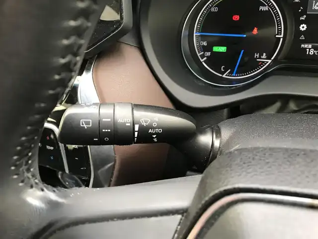 トヨタ ハリアー ハイブリッド Z 富山県 2021(令3)年 6.8万km センシュアルレッドマイカ 4WD/純正ナビ/フルセグTV/Bluetooth/全周囲カメラ/デジタルインナーミラー/プリクラッシュセーフティ/コーナーセンサー/レーンキープアシスト/ブラインドスポットモニター/レーダークルーズコントロール/ハーフレザーシート/パワーシート/電動リアゲート/プッシュスタート/スマートキー/ETC2.0