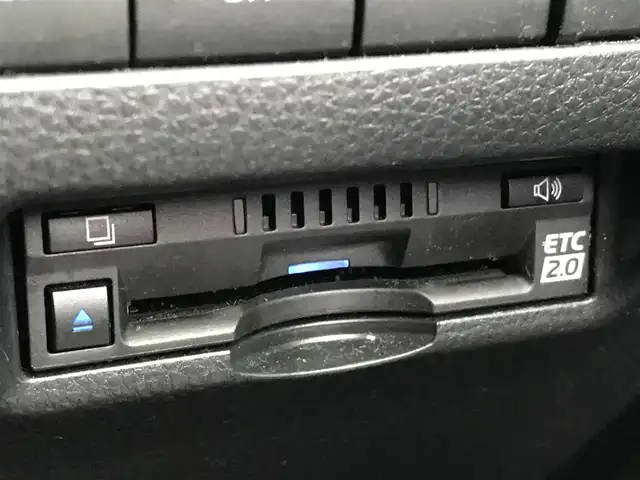 トヨタ ハリアー ハイブリッド Z 富山県 2021(令3)年 6.8万km センシュアルレッドマイカ 4WD/純正ナビ/フルセグTV/Bluetooth/全周囲カメラ/デジタルインナーミラー/プリクラッシュセーフティ/コーナーセンサー/レーンキープアシスト/ブラインドスポットモニター/レーダークルーズコントロール/ハーフレザーシート/パワーシート/電動リアゲート/プッシュスタート/スマートキー/ETC2.0