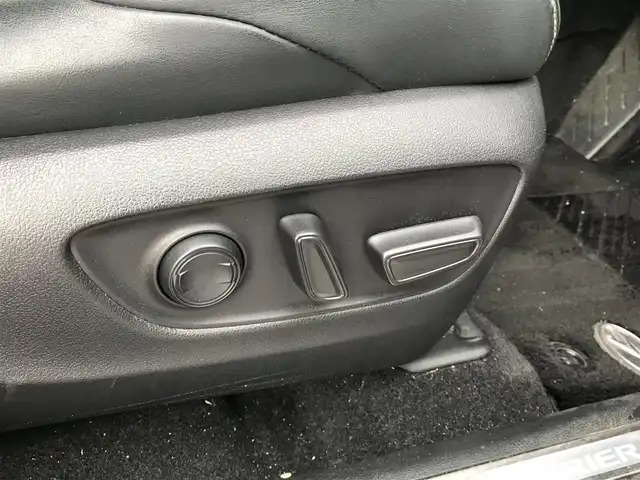 トヨタ ハリアー ハイブリッド Z 富山県 2021(令3)年 6.8万km センシュアルレッドマイカ 4WD/純正ナビ/フルセグTV/Bluetooth/全周囲カメラ/デジタルインナーミラー/プリクラッシュセーフティ/コーナーセンサー/レーンキープアシスト/ブラインドスポットモニター/レーダークルーズコントロール/ハーフレザーシート/パワーシート/電動リアゲート/プッシュスタート/スマートキー/ETC2.0