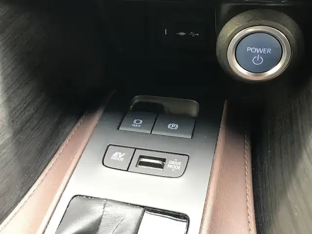 トヨタ ハリアー ハイブリッド Z 富山県 2021(令3)年 6.8万km センシュアルレッドマイカ 4WD/純正ナビ/フルセグTV/Bluetooth/全周囲カメラ/デジタルインナーミラー/プリクラッシュセーフティ/コーナーセンサー/レーンキープアシスト/ブラインドスポットモニター/レーダークルーズコントロール/ハーフレザーシート/パワーシート/電動リアゲート/プッシュスタート/スマートキー/ETC2.0