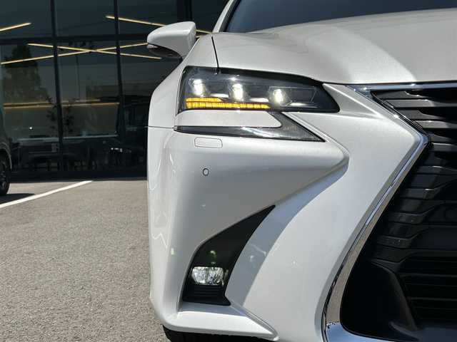 レクサス ＧＳ 300h バージョンL 愛媛県 2015(平27)年 3.2万km ソニッククォーツ 禁煙車/登録時走行距離31670km/純正ナビ/CD/DVD/TV/Bluetooth/SD REC/バックカメラ/ビルトインETC2.0/衝突警報装置/横滑り防止装置/レーンキープサポート/ブラインドスポットモニター/追従クルーズコントロール/サンルーフ/本革シート/前席パワーシート/前席シートベンチレーション/前席シートヒーター/本革ステアリング/ステアリングヒーター/ロールサンシェード/MTモード付AT/パドルシフト/オートライト/オートマチックハイビーム/LEDヘッドライト/LEDフォグランプ/スマートキー