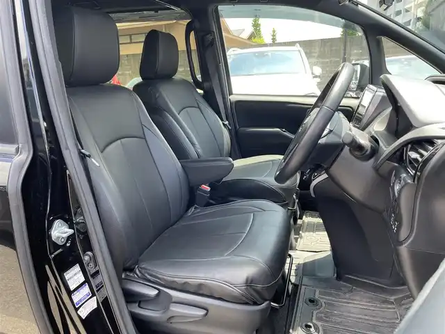 トヨタ ヴォクシー ZS 煌Ⅱ 熊本県 2020(令2)年 2.3万km ブラック ・スマートキー/・プッシュスタート/・プリクラッシュセーフティ/・レーンデパーチャーアラート/・パーキングサポートブレーキ/・コーナーセンサー/・オートマチックハイビーム/・先行車発進告知/・クルーズコントロール/・社外11インチメモリナビ/　【BVD・Bluetooth・USB・SD・HDMI・MSV】/・フルセグTV/・12.8インチフリップダウンモニター(PXH12X-R)/・バックカメラ/・ETC/・ドライブレコーダー(前後録画)/・両側パワースライドドア/・革調シートカバー/・LEDヘッドランプ/・フォグランプ/・純正マット/・純正バイザー/・保証書/取説
