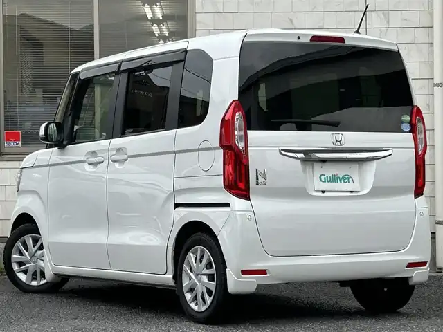 ホンダ Ｎ ＢＯＸ G L ホンダセンシング 福岡県 2020(令2)年 4.1万km プラチナホワイトパール ワンオーナー/純正8インチメモリナビ【VXU-217NBi】/　(CD/DVD/AM/FM/フルセグTV/Bluetooth/Music Rack)/バックカメラ/ホンダセンシング/・衝突軽減ブレーキ/・誤発進抑制機能/・後方誤発進抑制機能/・歩行者事故低減ステアリング/・路外逸脱抑制機能/・先行車発進お知らせ機能/・標識認識機能/アダプティブクルーズコントロール/アイドリングストップ/横滑り防止/ふらつき防止/純正14インチアルミホイール/片側パワースライドドア/純正前後ドライブレコーダー【DRH-204VD】/ビルトインETC/シートヒーター（D/N）/純正フロアマット/プッシュスタート/ドアバイザー/USBポート/アクセサリーソケット/ISOFIX/保証書/取扱説明書/ナビ取扱説明書