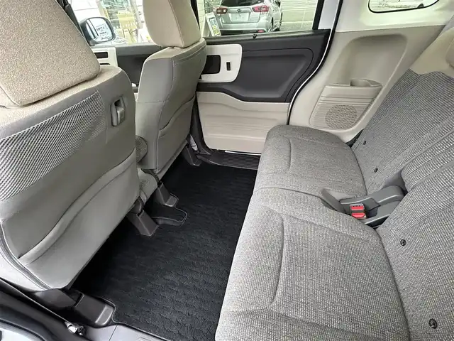 ホンダ Ｎ ＢＯＸ G L ホンダセンシング 福岡県 2020(令2)年 4.1万km プラチナホワイトパール ワンオーナー/純正8インチメモリナビ【VXU-217NBi】/　(CD/DVD/AM/FM/フルセグTV/Bluetooth/Music Rack)/バックカメラ/ホンダセンシング/・衝突軽減ブレーキ/・誤発進抑制機能/・後方誤発進抑制機能/・歩行者事故低減ステアリング/・路外逸脱抑制機能/・先行車発進お知らせ機能/・標識認識機能/アダプティブクルーズコントロール/アイドリングストップ/横滑り防止/ふらつき防止/純正14インチアルミホイール/片側パワースライドドア/純正前後ドライブレコーダー【DRH-204VD】/ビルトインETC/シートヒーター（D/N）/純正フロアマット/プッシュスタート/ドアバイザー/USBポート/アクセサリーソケット/ISOFIX/保証書/取扱説明書/ナビ取扱説明書