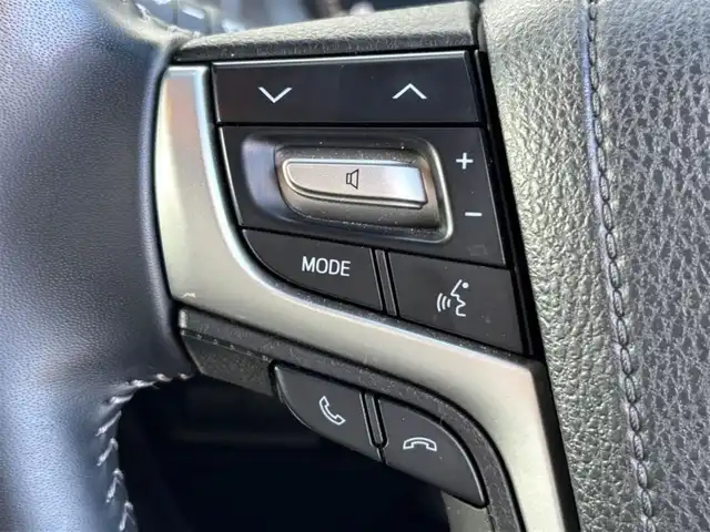 トヨタ ランドクルーザー プラド TX 茨城県 2023(令5)年 1.5万km ブラック 純正ナビ/　(AM/FM/CD/DVD/iPod/Bluetooth/フルセグ)/バックカメラ/追従型クルーズコントロール/サンルーフ/ETC/LEDヘッドライト/RAYS17インチアルミホイール/ルーフレール/前後コーナーセンサー/センターデフロック/ダウンヒルアシストコントロール/オートライト/カーテンエアバック