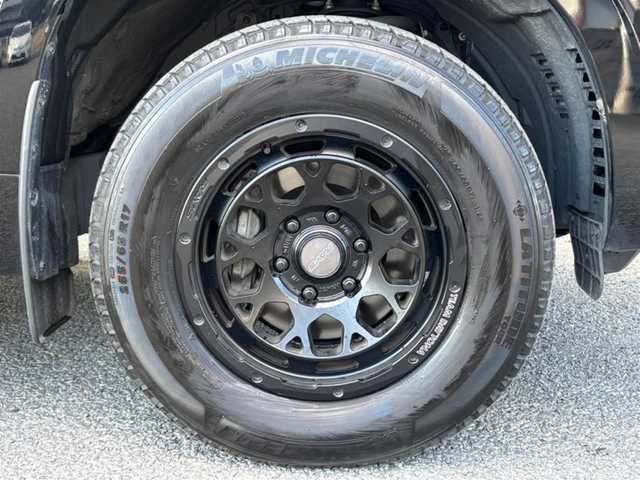 トヨタ ランドクルーザー プラド TX 茨城県 2023(令5)年 1.5万km ブラック 純正ナビ/　(AM/FM/CD/DVD/iPod/Bluetooth/フルセグ)/バックカメラ/追従型クルーズコントロール/サンルーフ/ETC/LEDヘッドライト/RAYS17インチアルミホイール/ルーフレール/前後コーナーセンサー/センターデフロック/ダウンヒルアシストコントロール/オートライト/カーテンエアバック