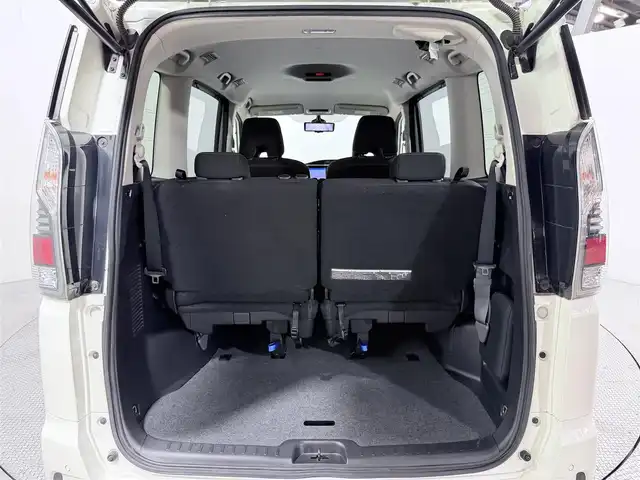 日産 セレナ e－パワー ハイウェイスター V 大阪府 2018(平30)年 6.7万km ブリリアントホワイトパール ProPILOT 純正9incナビTV 360カメラ デジタルインナーミラー シートヒーター ステアリングヒーター レーダークルコン 衝突軽減ブレーキ レーンアシスト 両側パワースライドドア パークアシスト クリアランスソナー