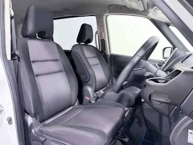 日産 セレナ e－パワー ハイウェイスター V 大阪府 2018(平30)年 6.7万km ブリリアントホワイトパール ProPILOT 純正9incナビTV 360カメラ デジタルインナーミラー シートヒーター ステアリングヒーター レーダークルコン 衝突軽減ブレーキ レーンアシスト 両側パワースライドドア パークアシスト クリアランスソナー