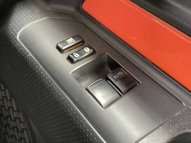 トヨタ ＦＪクルーザー カラーパッケージ 秋田県 2012(平24)年 8.3万km オレンジ/ホワイト HDDナビ/DTV　CD　DVD HDD　BT　SD　ラジオ/バックカメラ/ETC/クルーズコントロール/横滑り防止装置/フロアマット/フロントウィンドデザイアー/リモコンキー