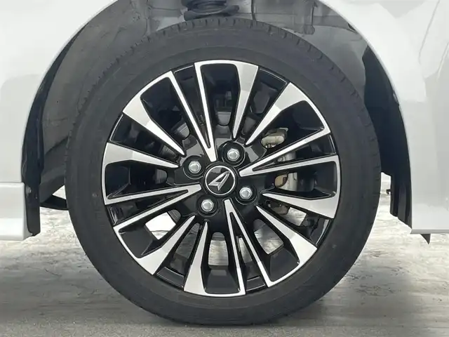 ダイハツ タント カスタム RS 愛知県 2023(令5)年 1.9万km シャイニングホワイトパール 社外ナビ　全方位カメラ　両パワ　禁煙車　スマートアシスト３　フルセグＴＶ　純正アルミホイール　ＬＥＤオートライト　前後ドラレコ　ＥＴＣ　衝突軽減　純正フロアマット　ハーフレザー　シートヒーター　ＤＶＤ