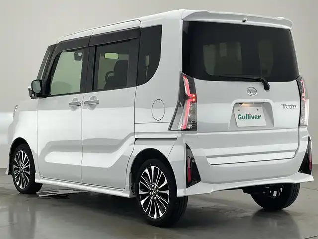 ダイハツ タント カスタム RS 愛知県 2023(令5)年 1.9万km シャイニングホワイトパール 社外ナビ　全方位カメラ　両パワ　禁煙車　スマートアシスト３　フルセグＴＶ　純正アルミホイール　ＬＥＤオートライト　前後ドラレコ　ＥＴＣ　衝突軽減　純正フロアマット　ハーフレザー　シートヒーター　ＤＶＤ