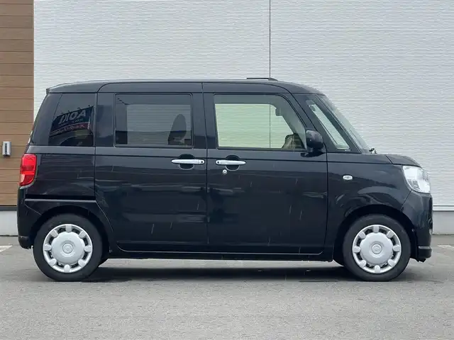 ダイハツ ムーヴ キャンバス X LTD SA Ⅱ 秋田県 2017(平29)年 7.3万km ブラックマイカメタリック ４WD/衝突軽減システム/誤発進抑制機能/両側パワスラ/社外ナビ/スマートキー/アイドリングストップ/プッシュスタート/レーンキープアシスト/ステアリングスイッチ/ヒルスタートアシスト/ETC/純正フロアマット/オートライト/オートエアコン/横滑り防止/盗難防止装置/寒冷地仕様/レベライザー/電動格納ミラー/保証書/取扱説明書/記録簿