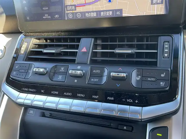 トヨタ ランドクルーザー 愛知県 2024(令6)年 0.7万km プレシャスホワイトパール メーカー純正ナビ　/サンルーフ　/本革レザーシート　/Ｆ・Ｒモデリスタエアロ　/スポーツマフラー　/パワーバックドア　/クリアランスソナー　/リアエンターテイメント　/純正２０インチＡＷ　/ＥＴＣ２．０/純正フロアマット・ドアバイザー/パワーバックドア/BT/DTV/ルーフレール/衝突軽減ブレーキシステム