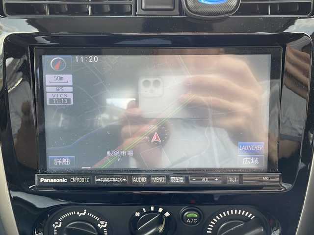 スズキ ジムニー ランドベンチャー 山梨県 2014(平26)年 5.3万km クールカーキPM 社外ＳＤナビ　/社外ＥＴＣ　/フルセグＴＶ　/ＣＤ　/Ｂｌｕｅｔｏｏｔｈ　/ドラレコ　/純正フロアマット　/レザーシート　/運転席シートヒーター　/背面タイヤ　/純正１６インチＡＷ　/ＡＢＳ　/ＨＩＤヘッドライト　/パワステ