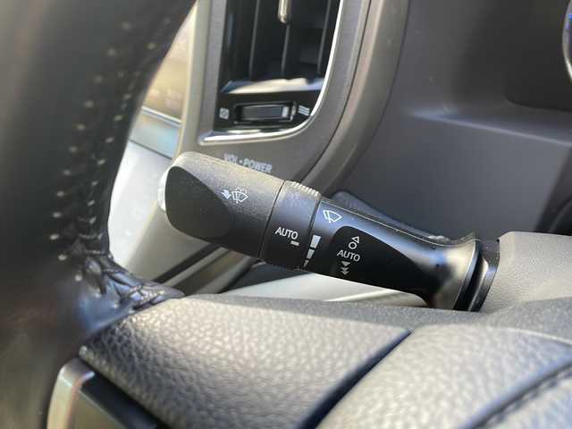 トヨタ クラウン マジェスタ 広島県 2014(平26)年 4.9万km ホワイトパールクリスタルシャイン 禁煙/純正HDDナビ/CD/DVD/DTV/Bluetooth/バックカメラ/クルーズコントロール/純正18インチアルミホイール/パワーシート/シートヒーター/LEDオートライト/インテリジェントAFS/クリアランスソナー/純正フロアマット/純正ドアバイザー/ビルトインETC/スマートキー/プッシュスタート/イージークローザー