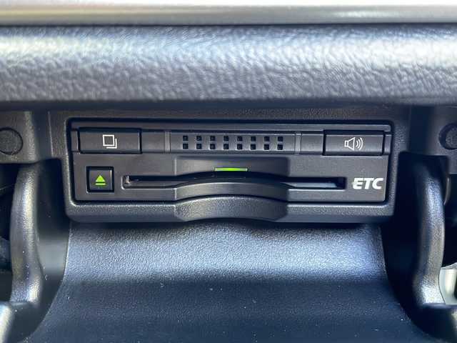 トヨタ クラウン マジェスタ 広島県 2014(平26)年 4.9万km ホワイトパールクリスタルシャイン 禁煙/純正HDDナビ/CD/DVD/DTV/Bluetooth/バックカメラ/クルーズコントロール/純正18インチアルミホイール/パワーシート/シートヒーター/LEDオートライト/インテリジェントAFS/クリアランスソナー/純正フロアマット/純正ドアバイザー/ビルトインETC/スマートキー/プッシュスタート/イージークローザー