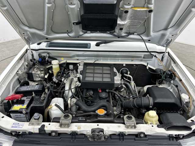 三菱 パジェロ ミニ VR 三重県 2011(平23)年 3.7万km シルキーホワイト /禁煙車//社外オーディオ/・CD・AM・FM//4WD//AC//フロアマット//ドアバイザー//ハロゲンライト//リモコンキー