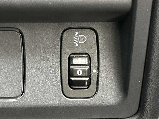 三菱 パジェロ ミニ VR 三重県 2011(平23)年 3.7万km シルキーホワイト /禁煙車//社外オーディオ/・CD・AM・FM//4WD//AC//フロアマット//ドアバイザー//ハロゲンライト//リモコンキー