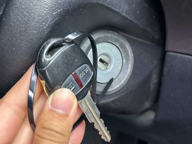 三菱 パジェロ ミニ VR 三重県 2011(平23)年 3.7万km シルキーホワイト /禁煙車//社外オーディオ/・CD・AM・FM//4WD//AC//フロアマット//ドアバイザー//ハロゲンライト//リモコンキー