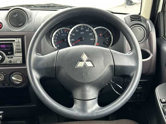 三菱 パジェロ ミニ VR 三重県 2011(平23)年 3.7万km シルキーホワイト /禁煙車//社外オーディオ/・CD・AM・FM//4WD//AC//フロアマット//ドアバイザー//ハロゲンライト//リモコンキー