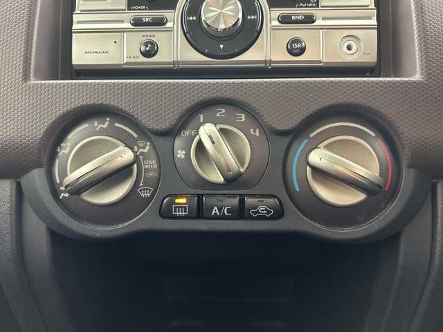 三菱 パジェロ ミニ VR 三重県 2011(平23)年 3.7万km シルキーホワイト /禁煙車//社外オーディオ/・CD・AM・FM//4WD//AC//フロアマット//ドアバイザー//ハロゲンライト//リモコンキー