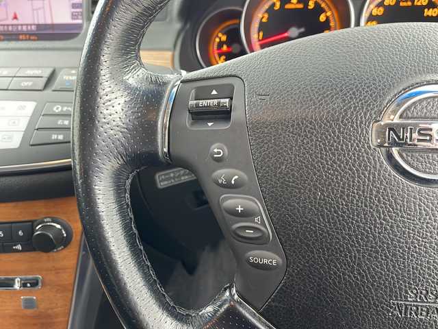 日産 フーガ 350GT FOUR 道央・札幌 2006(平18)年 11.8万km ホワイトパール ・4WD/・純正メーカーナビ  /・DVD/CD/FM/AM//・D.N席パワーシート/・ハーフレザーシート/メモリー付/・サイドブラインドモニター/・HIDライト/オートライト/・SNOWモード/・AFS/VDC/・ハーフレザーシート/・ハーフシェイドガラス