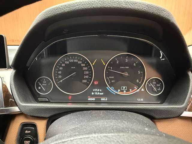 ＢＭＷ ３２０ｄ ツーリング ラグジュアリー 千葉県 2015(平27)年 4.1万km ミネラルホワイト ＡＣＣ　/茶革シート　/ナビ　/Ｂカメラ　/Ｂｌｕｅｔｏｏｔｈ接続　/ＰＤＣ　/パワーシート　/シートヒーター　/電動リアゲート/コンフォートアクセス　/ＬＥＤヘッドライト　　/衝突軽減Ｂ　/ＬＫＡ　/ＥＴＣ　/ドラレコ