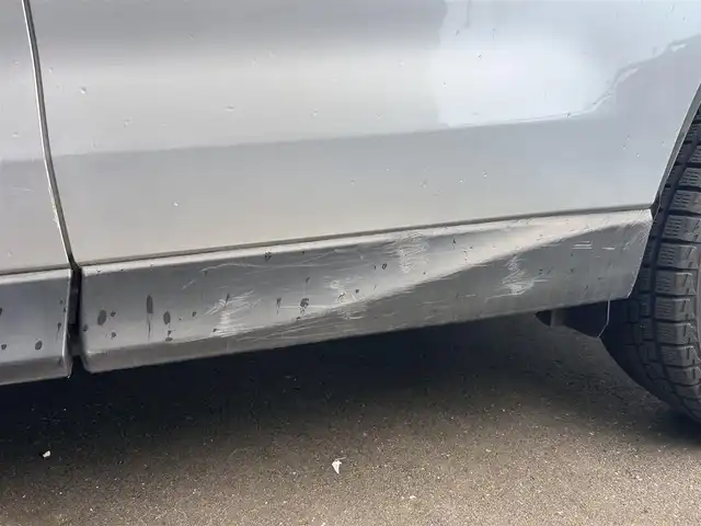 スバル フォレスター 2．0i－L アイサイト 東京都 2014(平26)年 4.6万km アイスシルバーメタリック アイサイト/carrozzeriaナビ【ＭＤＶ－Ｄ５０２ＢＴ】/（Ｂｌｕｅｔｏｏｔｈ／フルセグＴＶ／ＣＤ／ＤＶＤ／ＵＳＢ）/バックカメラ/ＥＴＣ/４ＷＤ/レーダークルーズコントロール/リモコンキー/オートライト/純正フロアマット/社外17インチアルミホイール