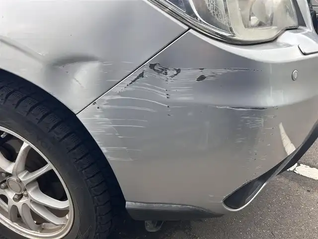 スバル フォレスター 2．0i－L アイサイト 東京都 2014(平26)年 4.6万km アイスシルバーメタリック アイサイト/carrozzeriaナビ【ＭＤＶ－Ｄ５０２ＢＴ】/（Ｂｌｕｅｔｏｏｔｈ／フルセグＴＶ／ＣＤ／ＤＶＤ／ＵＳＢ）/バックカメラ/ＥＴＣ/４ＷＤ/レーダークルーズコントロール/リモコンキー/オートライト/純正フロアマット/社外17インチアルミホイール