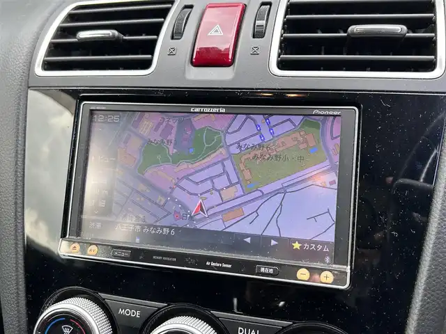 スバル フォレスター 2．0i－L アイサイト 東京都 2014(平26)年 4.6万km アイスシルバーメタリック アイサイト/carrozzeriaナビ【ＭＤＶ－Ｄ５０２ＢＴ】/（Ｂｌｕｅｔｏｏｔｈ／フルセグＴＶ／ＣＤ／ＤＶＤ／ＵＳＢ）/バックカメラ/ＥＴＣ/４ＷＤ/レーダークルーズコントロール/リモコンキー/オートライト/純正フロアマット/社外17インチアルミホイール