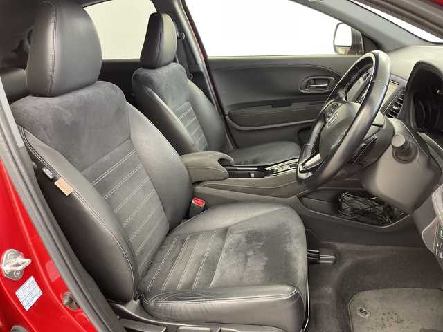 ホンダ ヴェゼル ハイブリッド RS ホンダセンシング 岐阜県 2016(平28)年 4.3万km プレミアムクリスタルレッドM 8インチメモリナビ/・フルセグ/BT/CD/DVD/バックカメラ/ドライブレコーダー/ビルトインETC/ハーフレザーシート/・シートヒーター/革巻きステアリング/・ステアリングスイッチ/・パドルシフト/・レーダークルーズコントロール/LEDヘッドライト/・フォグランプ/プッシュスタート/スマートキー/衝突軽減ブレーキ/レーンキープ/純正フロアマット