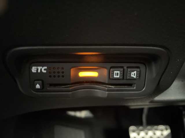 ホンダ ヴェゼル ハイブリッド RS ホンダセンシング 岐阜県 2016(平28)年 4.3万km プレミアムクリスタルレッドM 8インチメモリナビ/・フルセグ/BT/CD/DVD/バックカメラ/ドライブレコーダー/ビルトインETC/ハーフレザーシート/・シートヒーター/革巻きステアリング/・ステアリングスイッチ/・パドルシフト/・レーダークルーズコントロール/LEDヘッドライト/・フォグランプ/プッシュスタート/スマートキー/衝突軽減ブレーキ/レーンキープ/純正フロアマット