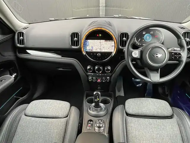 ＭＩＮＩ ＢＭＷ ミニ クロスオーバー クーパー D 香川県 2021(令3)年 2.9万km MINI Yoursエニグマティックブラック ワンオーナー/後期型/ユニオンジャックテールランプ/Kelleners17インチAW/ハーフレザーシート/純正ナビ/Bluetooth/USB/バックカメラ/ETC/パワーバックドア/液晶メーター/衝突軽減ブレーキ/LDW/スマートキー/LEDヘッドライト/コーナーセンサー/ドラレコ/インテリジェントセーフティー/プッシュスタート
