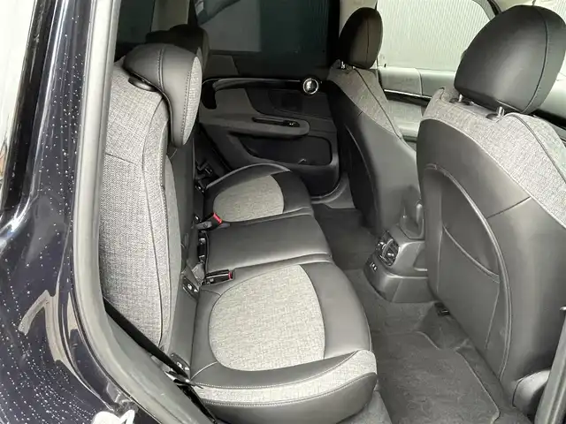 ＭＩＮＩ ＢＭＷ ミニ クロスオーバー クーパー D 香川県 2021(令3)年 2.9万km MINI Yoursエニグマティックブラック ワンオーナー/後期型/ユニオンジャックテールランプ/Kelleners17インチAW/ハーフレザーシート/純正ナビ/Bluetooth/USB/バックカメラ/ETC/パワーバックドア/液晶メーター/衝突軽減ブレーキ/LDW/スマートキー/LEDヘッドライト/コーナーセンサー/ドラレコ/インテリジェントセーフティー/プッシュスタート