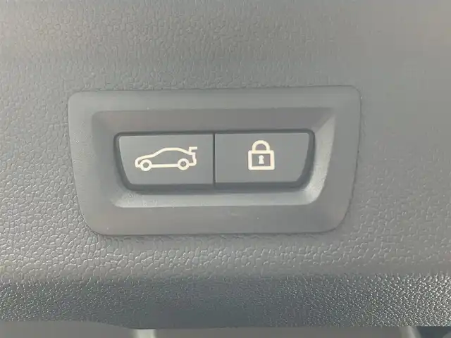 ＭＩＮＩ ＢＭＷ ミニ クロスオーバー クーパー D 香川県 2021(令3)年 2.9万km MINI Yoursエニグマティックブラック ワンオーナー/後期型/ユニオンジャックテールランプ/Kelleners17インチAW/ハーフレザーシート/純正ナビ/Bluetooth/USB/バックカメラ/ETC/パワーバックドア/液晶メーター/衝突軽減ブレーキ/LDW/スマートキー/LEDヘッドライト/コーナーセンサー/ドラレコ/インテリジェントセーフティー/プッシュスタート
