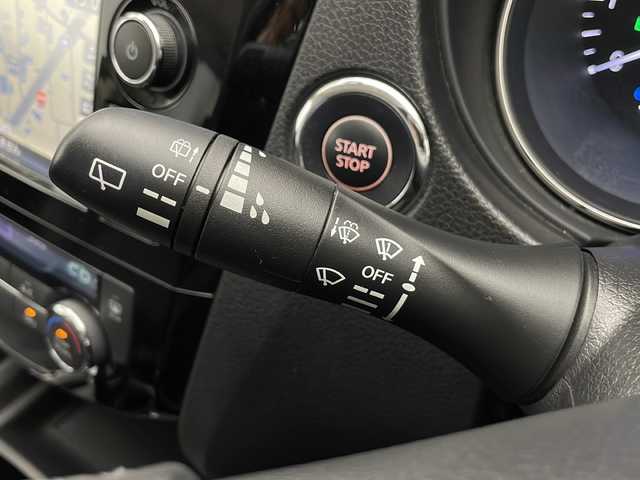 日産 エクストレイル ハイブリッド 20X エマージェンシーブレーキ 長野県 2017(平29)年 5万km スチールブルー 4WD/純正SDナビ/クルーズコントロール/車線逸脱警報/エマージェンシーブレーキ/ブラインドスポットモニター/パワーバックドア/カプロンシート/前席シートヒーター/全方位カメラ/ビルトインETC/LEDヘッドライト/オートライト/電動格納ミラー/ウィンカーミラー/ドアミラーヒーター/純正17インチAW装着/純正フロアマット/純正ドアバイザー/プッシュスタート/スマートキー/スペアキー1本